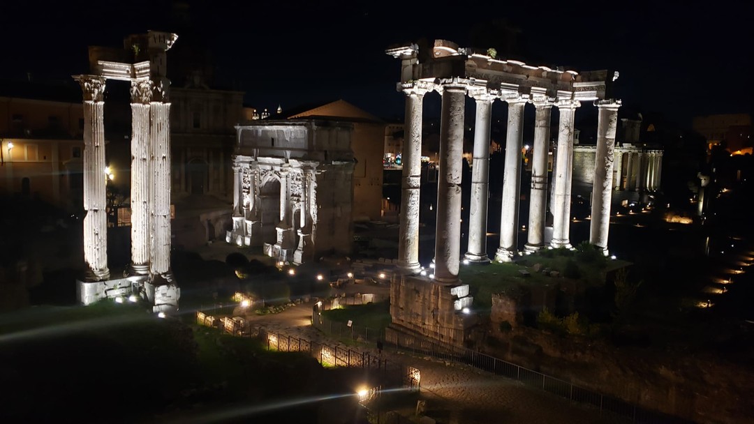 Огромное спасибо Елене за вечернюю экскурсию. Это действительно таинство и магия! Обзор был на автомобиле с