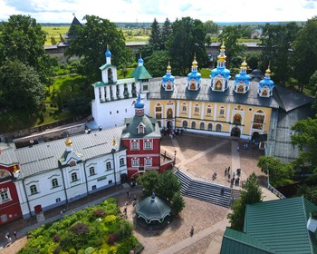 Псковский кремль, Троицкий собор, Псково-Печорский Свято-Успенский монастырь, крепость Изборска и Словенские ключи