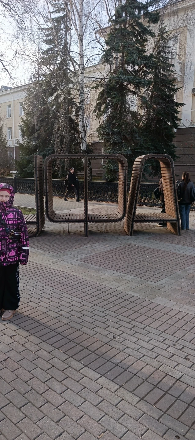 Мы приехали из Оренбурга на выходные, в Уфе первый раз. И конечно же мы семьёй принимаем