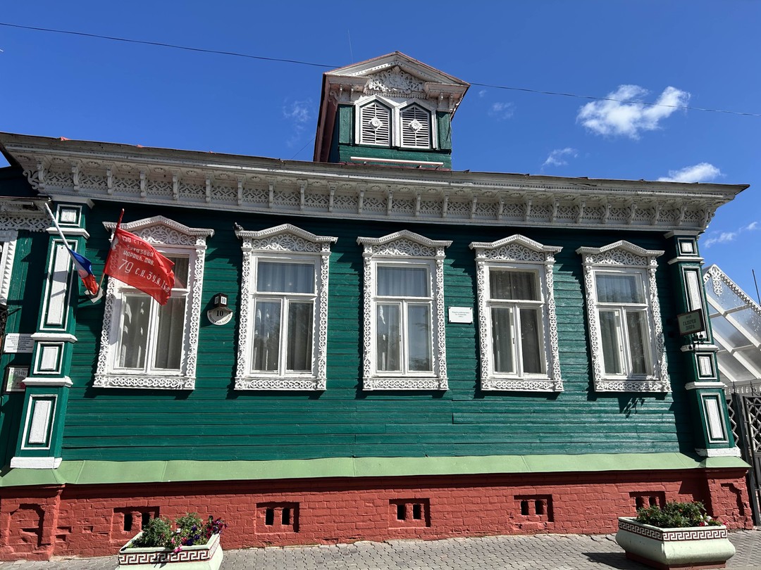 Спасибо! Все было интересно. Главная изюминка Городца – его неповторимый колорит. Старинные купеческие особняки с затейливыми