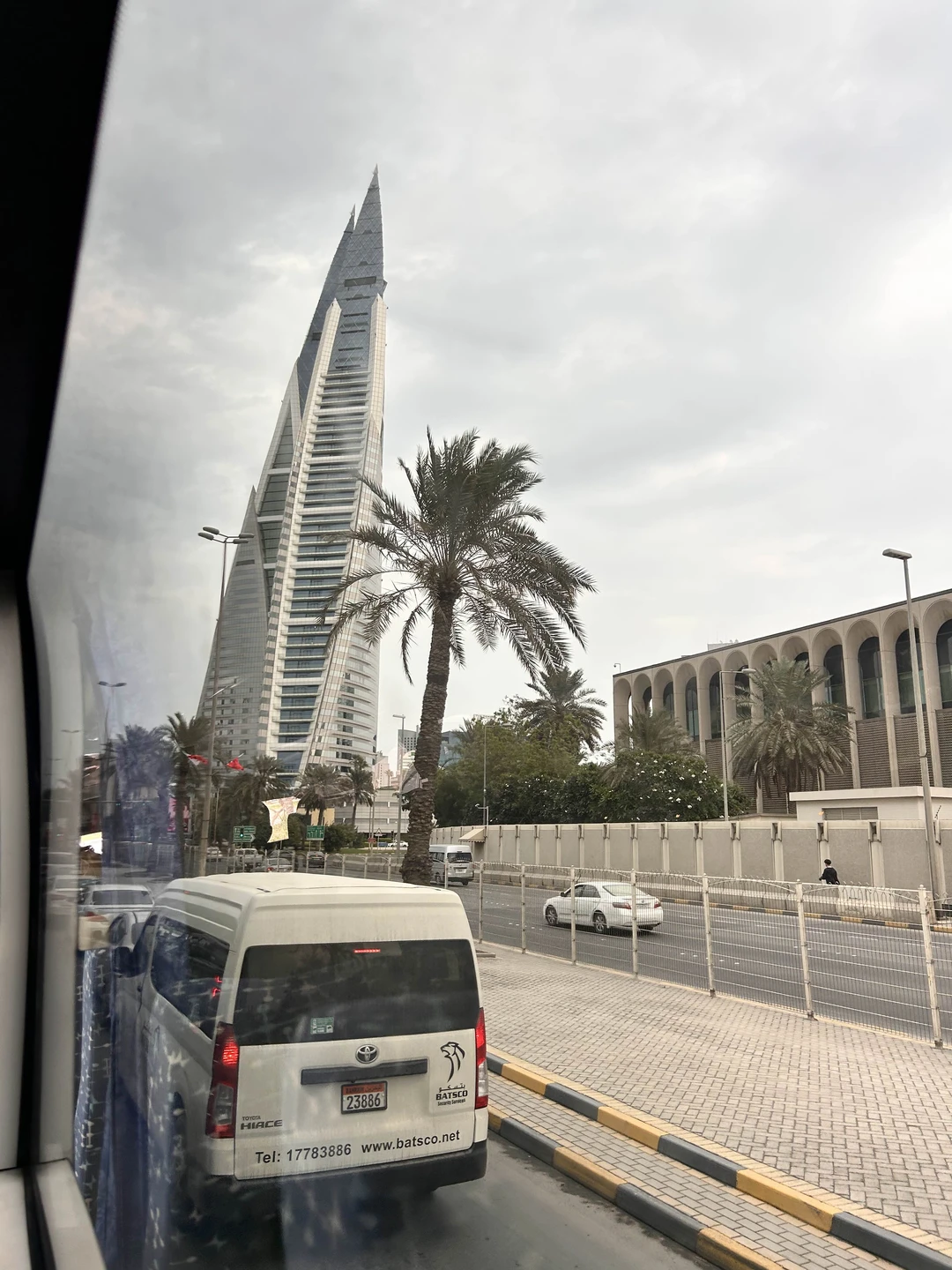 Благодарим Гульжан за такую динамичную, наполненную интересной информацией экскурсию. Каждого из нашей группы встречали как долгожданного