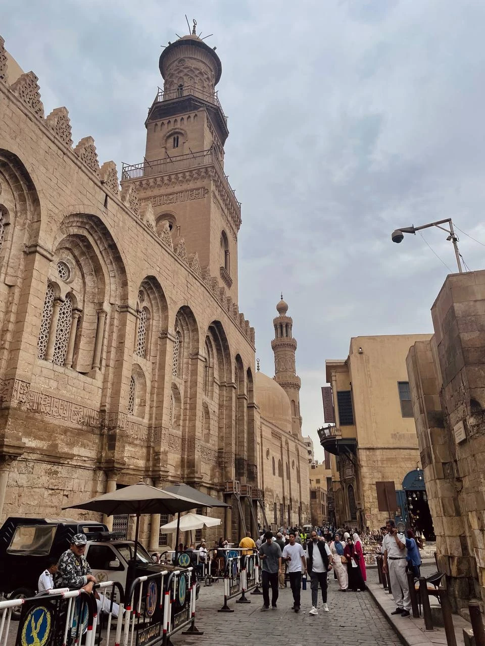 Экскурсия прошла замечательно, маршрут был подстроен под наши пожелания. Очень понравилось, что мы смогли побывать в