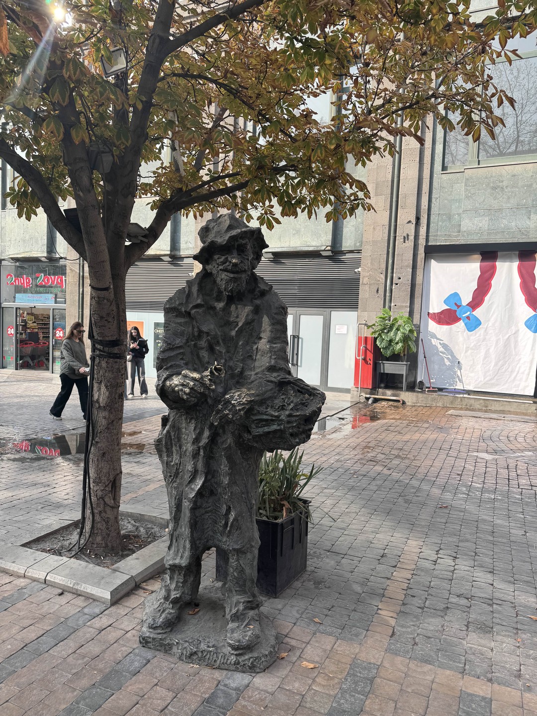 Прекрасная прогулка, Софья отличный собеседник и обладает глубокими знаниями! С ней комфортно общаться!