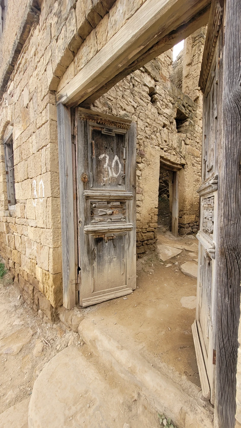 «Ханская крепость», подземный водопад и рукотворные террасы (Нина)