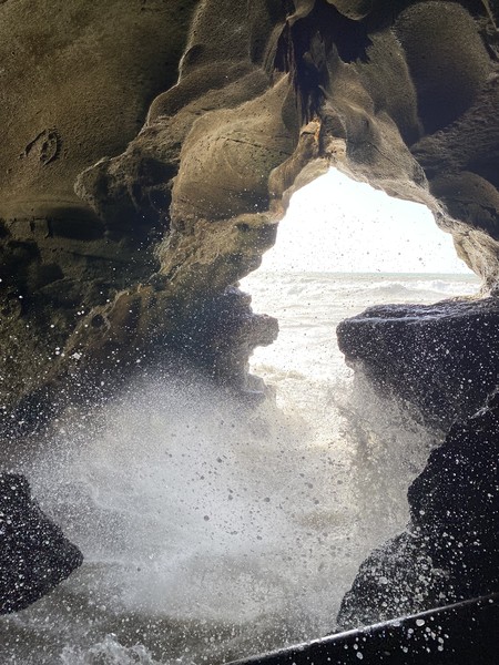 Нам очень понравилось в Танжере - великолепная погода, чудесная история города, Хишам показал много неочевидных мест