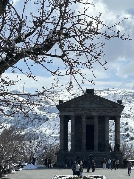 Спасибо Константину за отличную экскурсию. Было очень интересно, познавательно и комфортно. Рекомендуем. Открыли благодаря Константину прекрасную