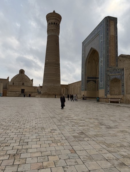 Невероятная экскурсия по Бухаре — это было настоящее путешествие во времени! От всего сердца благодарим гида