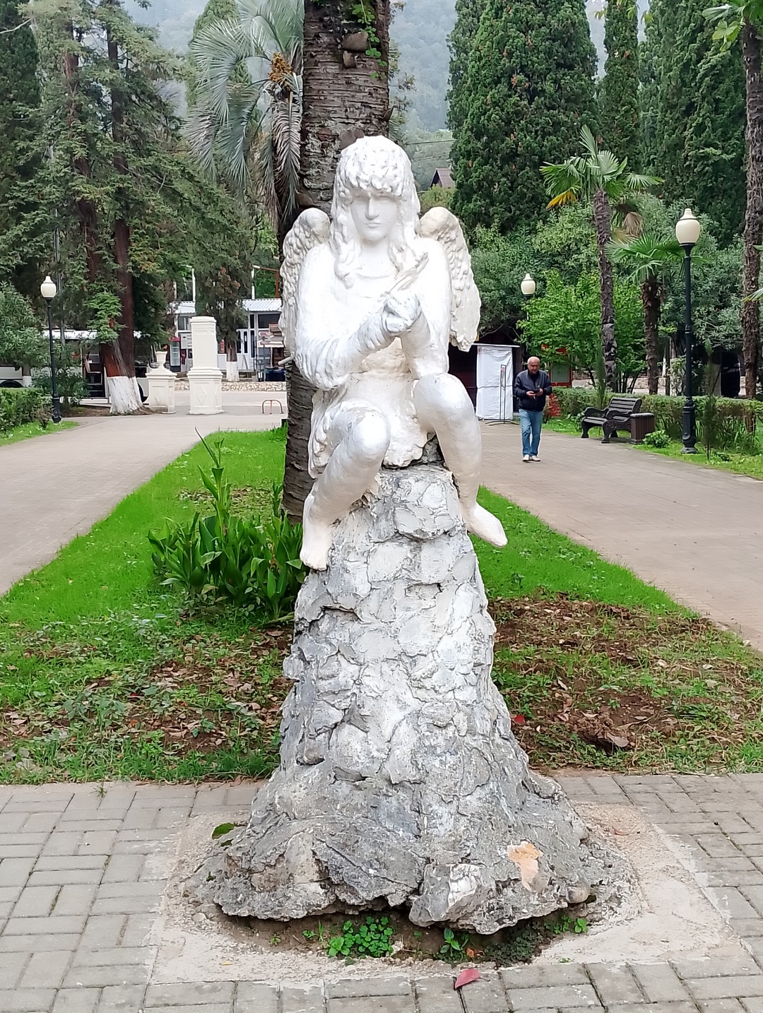 Маршрут тура интересный. Благодарим за организацию частично) Но на каждый маршрут по программе отведено очень мало