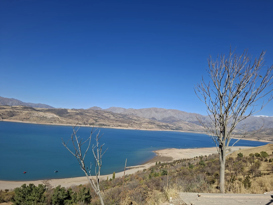 Горы на горнолыжке Амирсой - это незабываемо. Очень впечатлило. Не хотелось оттуда уезжать