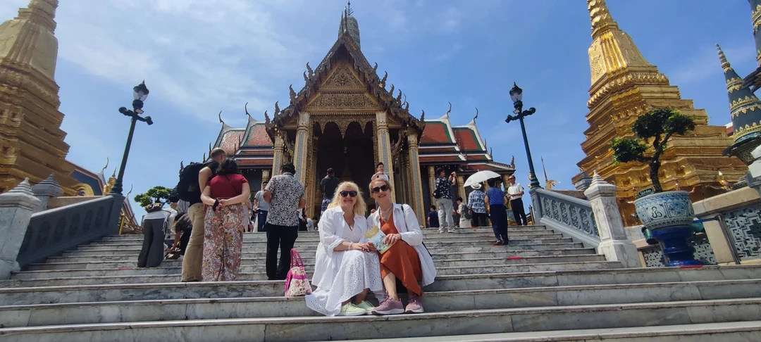 Очень довольны экскурсией, она получилась индивидуальной. Были только мы вдвоем с подругой. Гид забрал нас машине