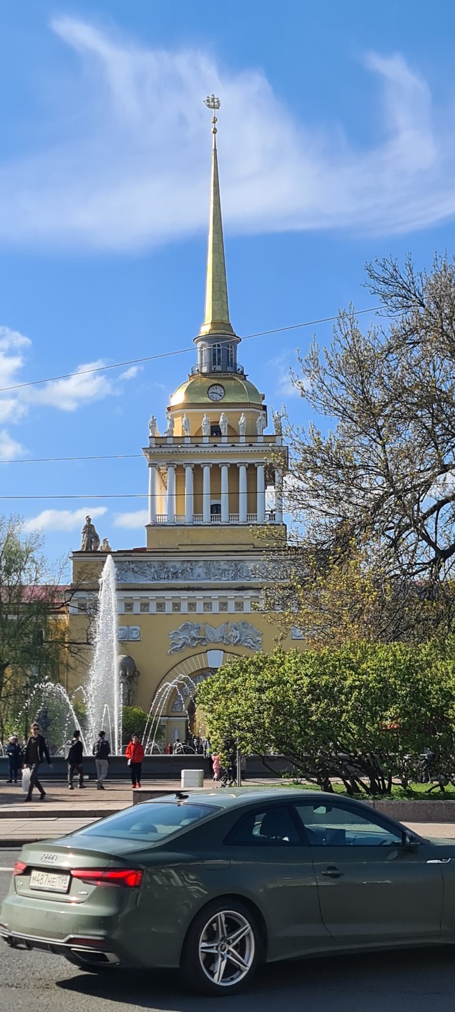 Добрый день! Экскурсия очень понравилась! Татьяна Аристарзовна рассказала очень много интересных исторических фактов разных эпох, связанных