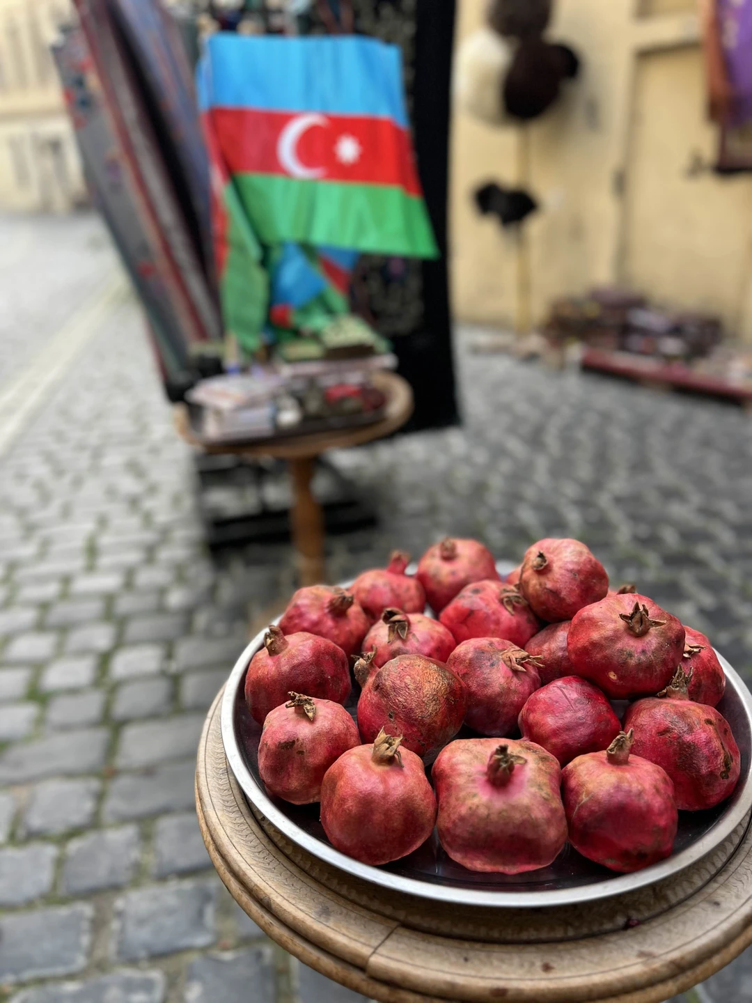 Мы с мужем и дочкой 7 лет приехали в Баку на пару дней познакомиться с городом