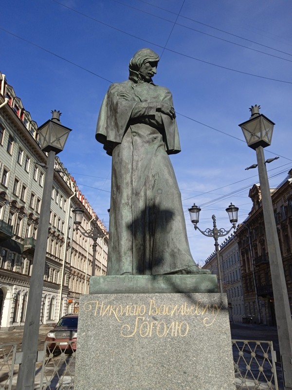 По Петербургу Даниила Хармса