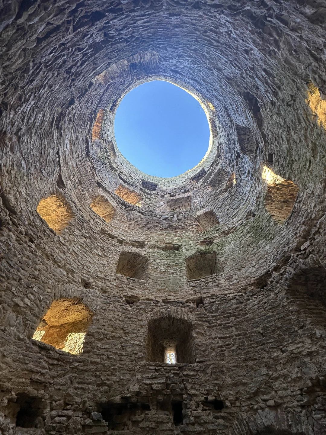 Замечательная экскурсия с замечательным Дмитрием! Всем советую!