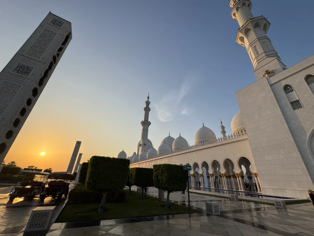 Абу-Даби в мини-группе с посещением Президентского дворца (Юрий)