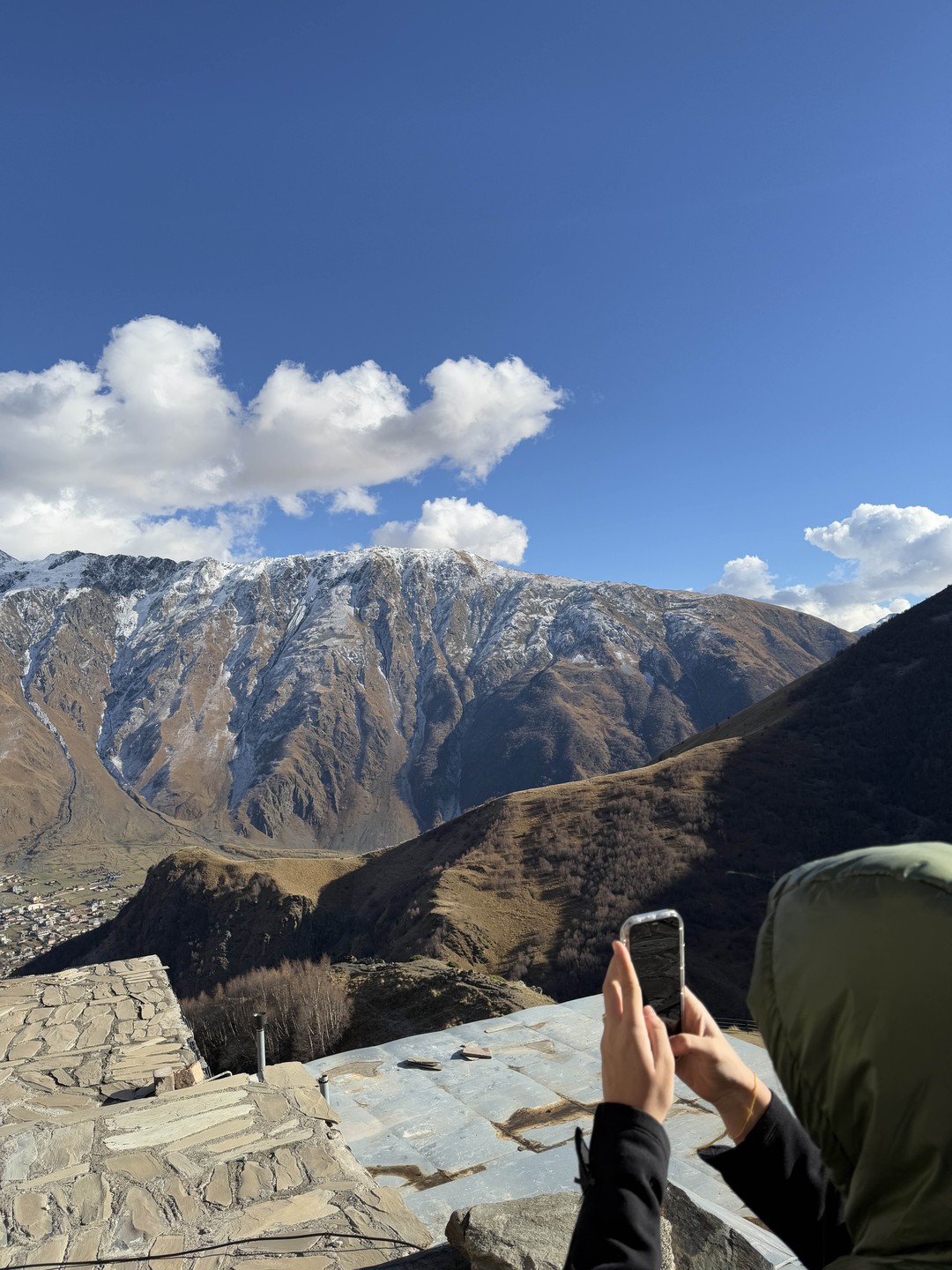 Казбеги: главные и нетуристические тропы (Анна)