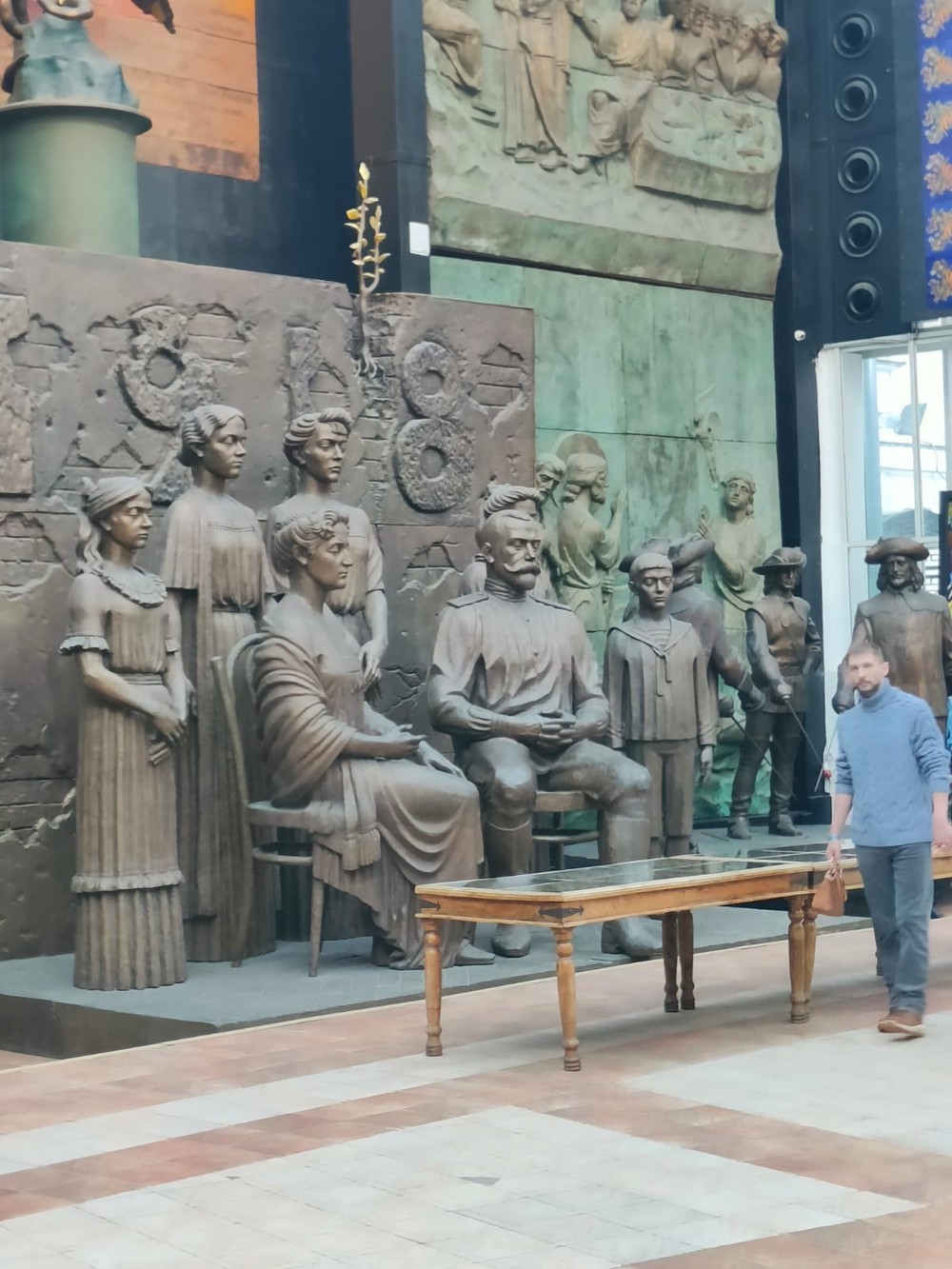 Прогулка по золотой миле и посещение галереи Зураба Церетели (9/9)