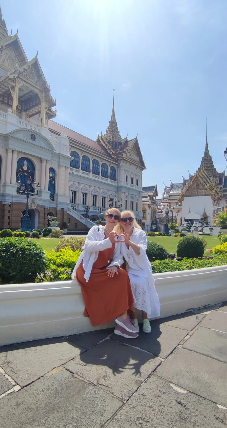 Очень довольны экскурсией, она получилась индивидуальной. Были только мы вдвоем с подругой. Гид забрал нас машине