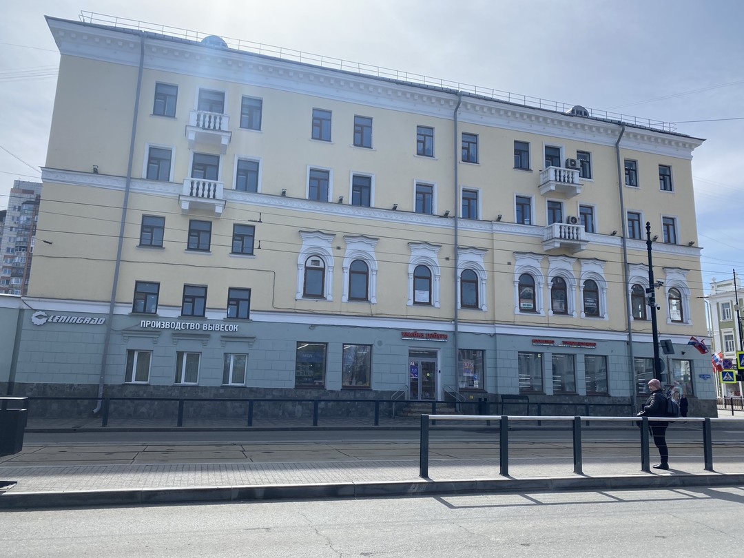Спасибо Олегу за интересную и познавательную прогулку по центру города. Показал основные достопримечательности, рассказал про музеи