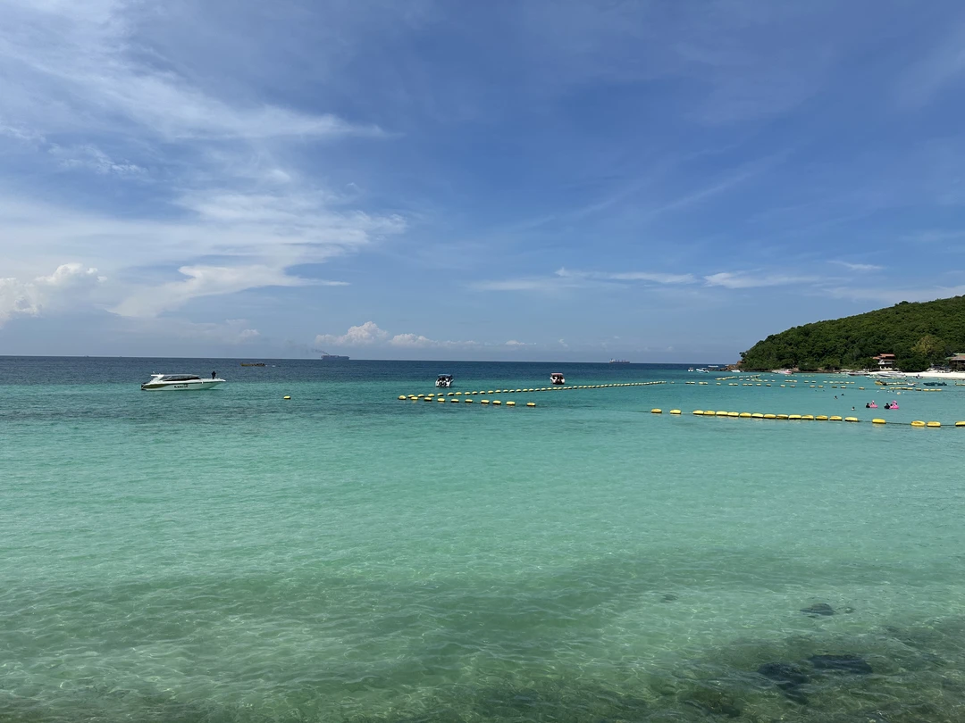 Если вы хотите увидеть Бангкок не глазами туриста, а почувствовать настоящий дух города, я искренне рекомендую