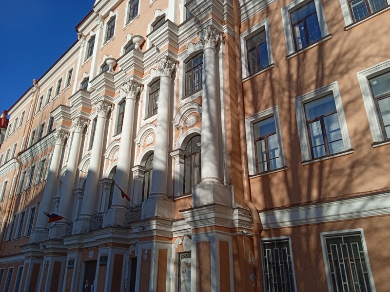 По Петербургу Даниила Хармса
