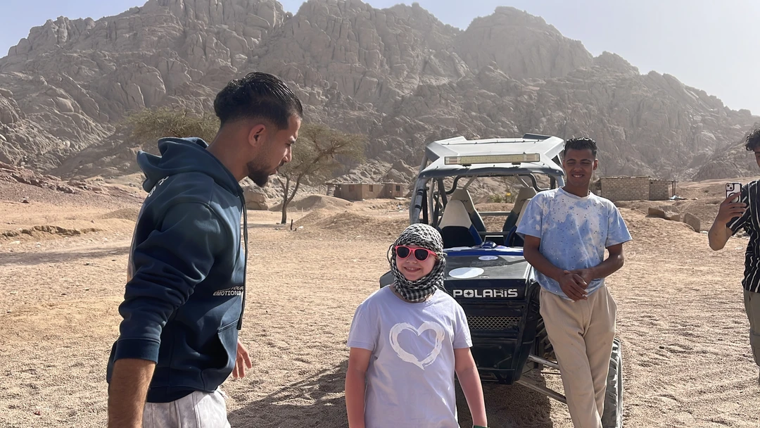 Посетили с детьми, 8 и 13 лет и 2 взрослых эту экскурсию. Это было столько положительных