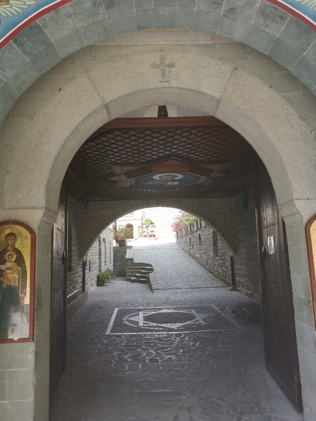 Ездили на экскурсию в Маврово с шестилетним сыном и мужем. Посетили этот прекрасный парк с озером