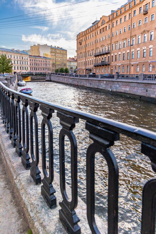 Прогулка с Гоголем по Сенной и окрестностям