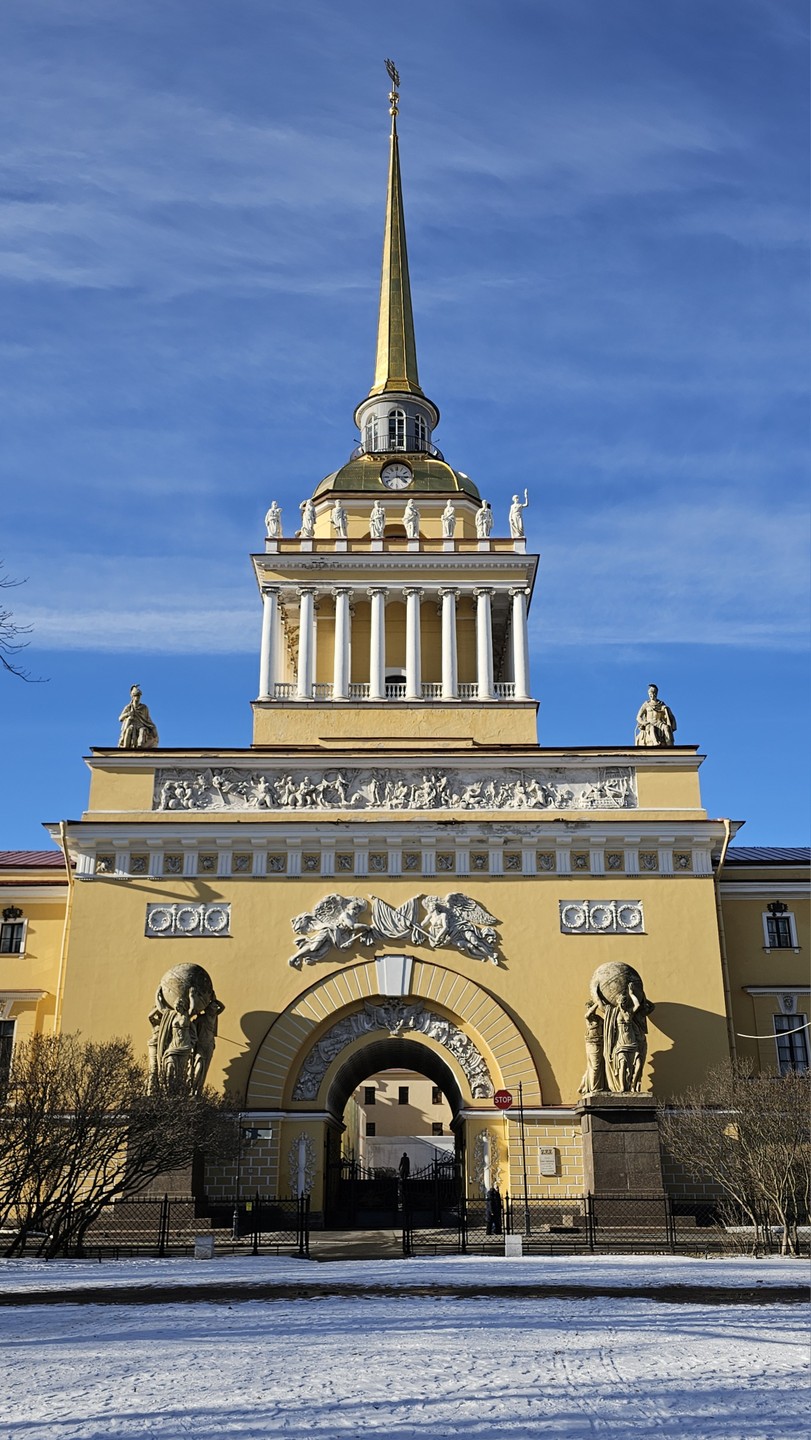 Обзорная экскурсия: Петербург вдоль и поперёк (Егор)