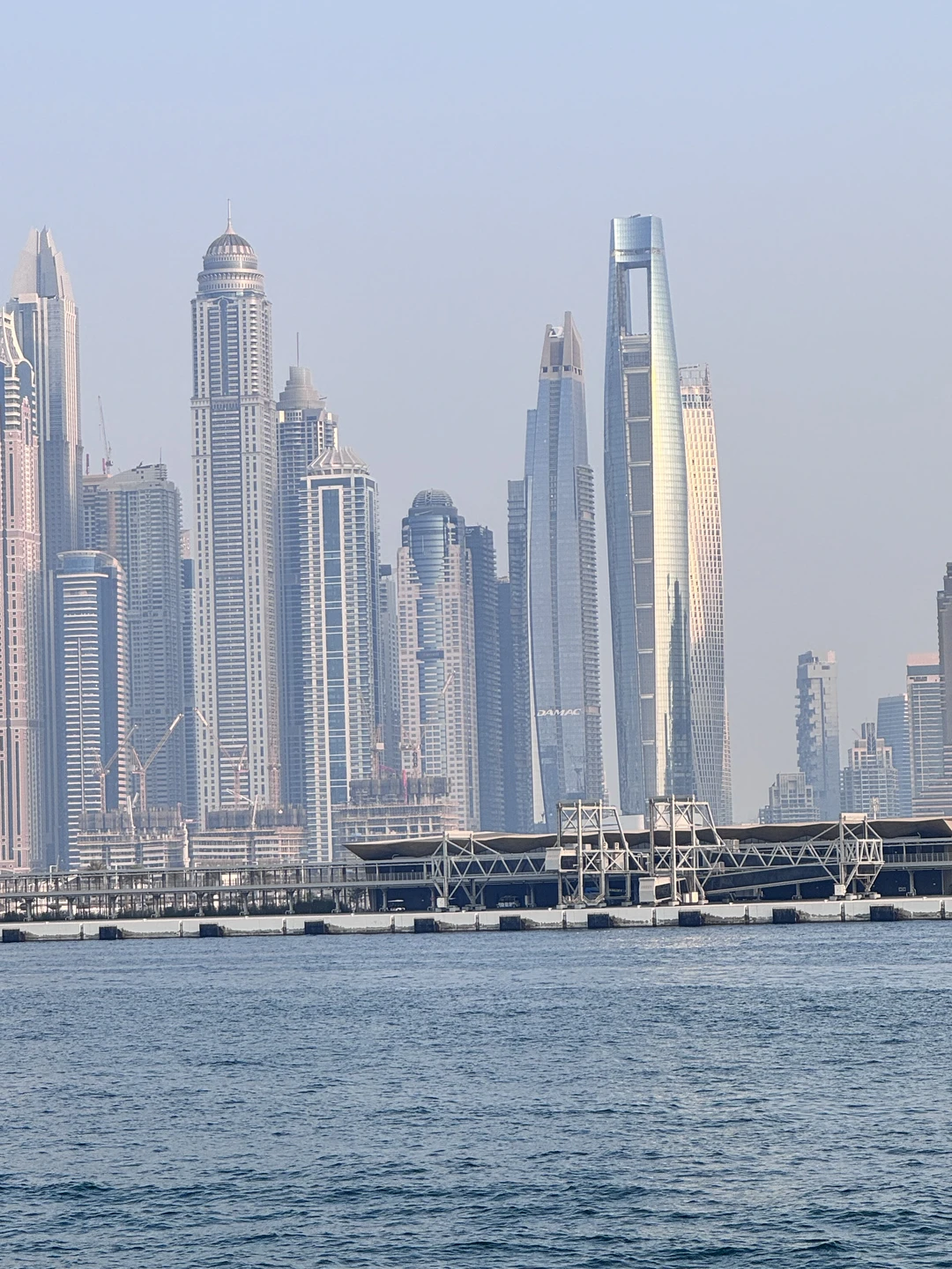 Это была наша первая поездка в Дубай. Огромная благодарность нашему гиду Азизу. Передвигались на комфортном автомобиле