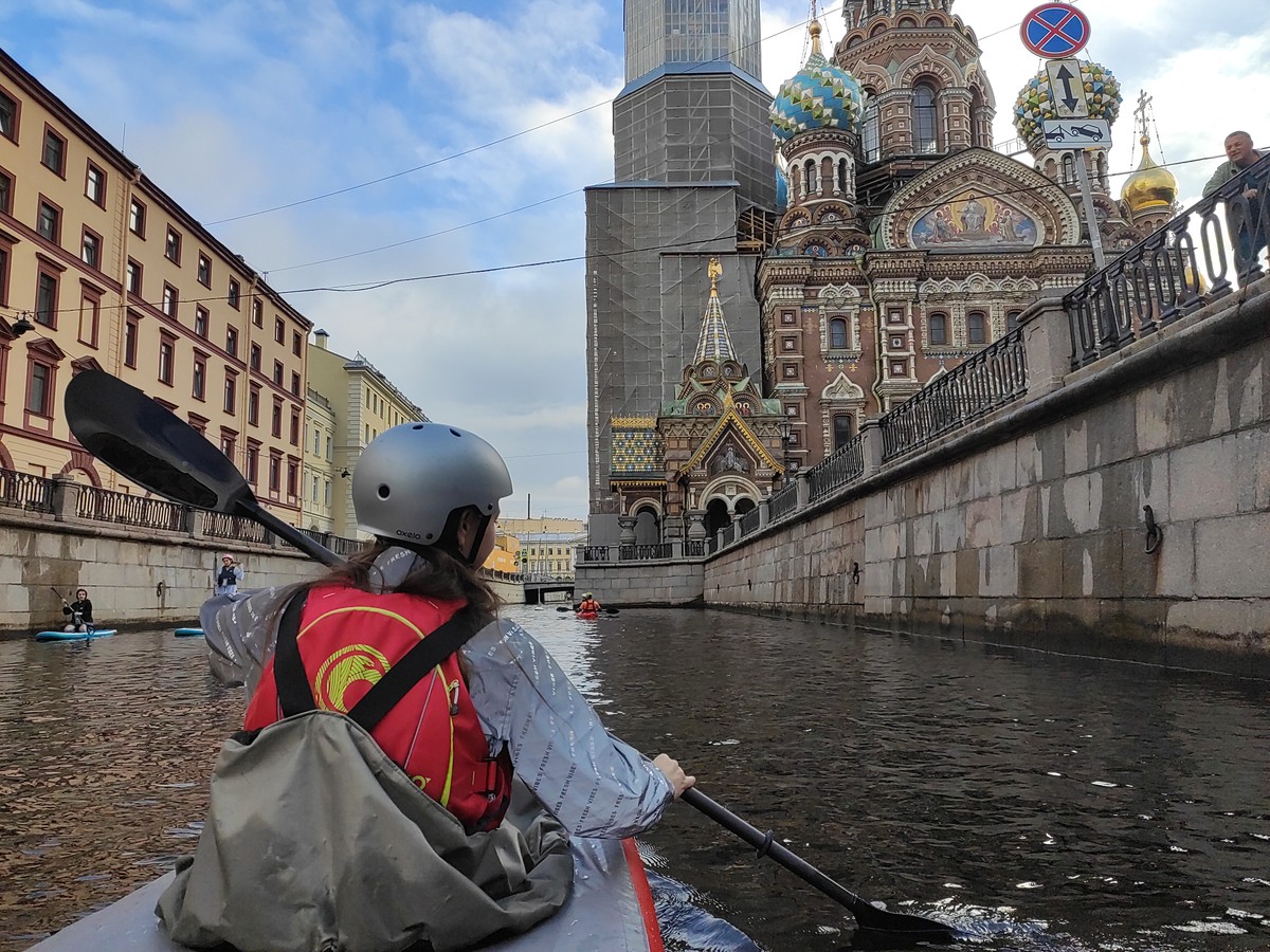 Фото Рассвет в центре Петербурга на байдарке