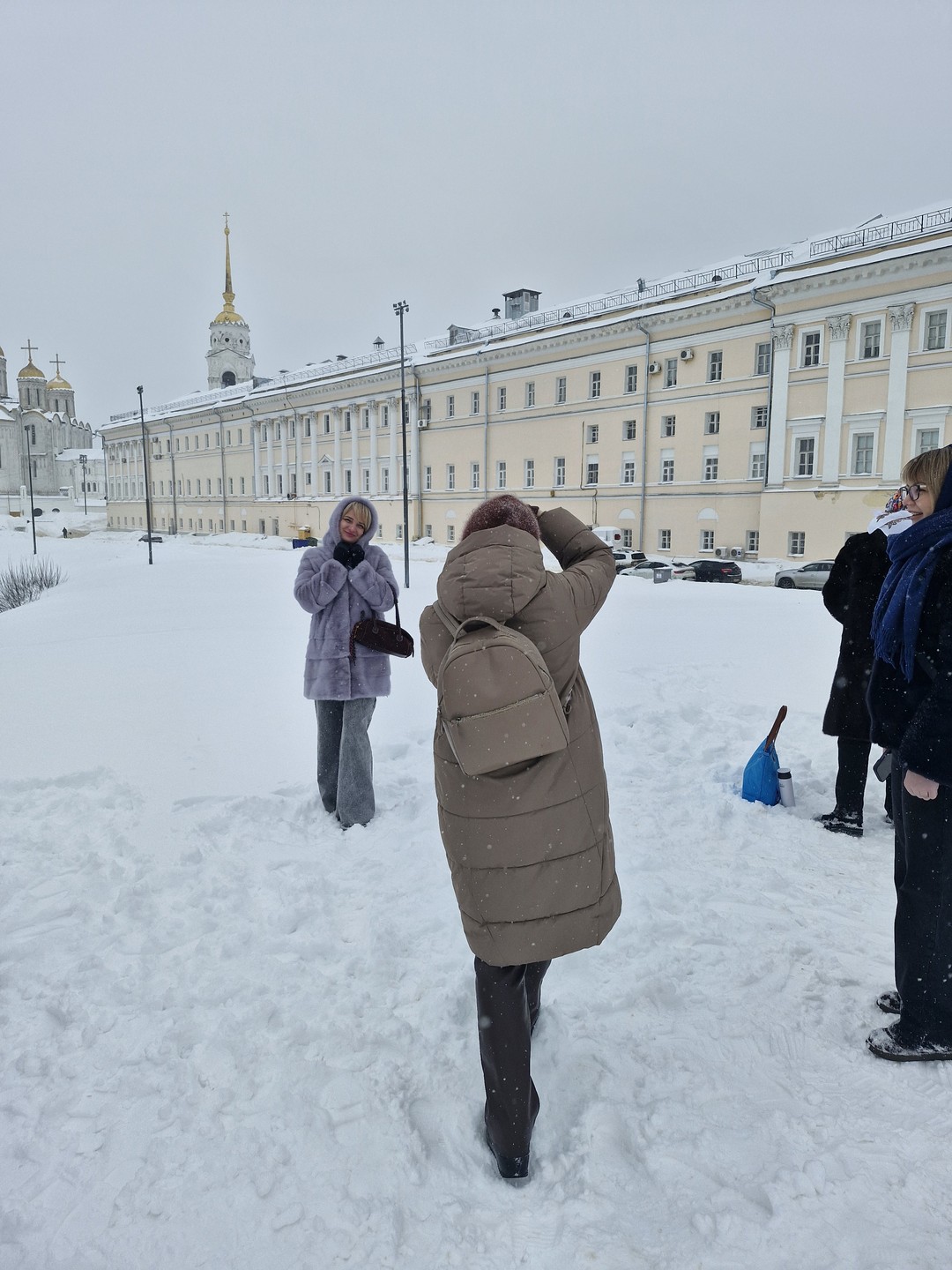 Прекрасная получилась прогулка по знаковым местам Владимира! Элеонора провела нам экскурсию. Рассказала о городе, знаковых датах