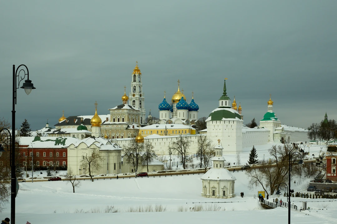 Очень благодарны Михаилу за интересную и познавательную экскурсию. Несмотря на февральскую метель, экскурсия прошла по плану