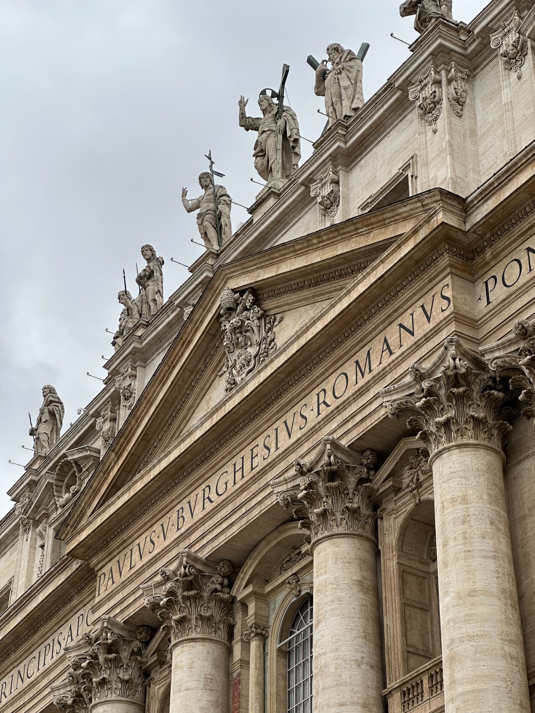 Спасибо огромное Софии за столь увлекательную экскурсию по уголкам Ватикана!)))