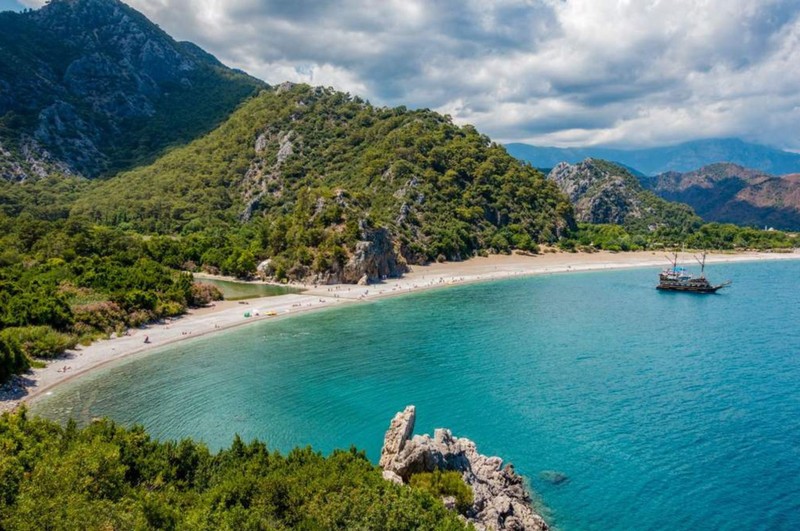 Джип-сафари к пляжу Олимпос и Огни Химеры - из Кемера