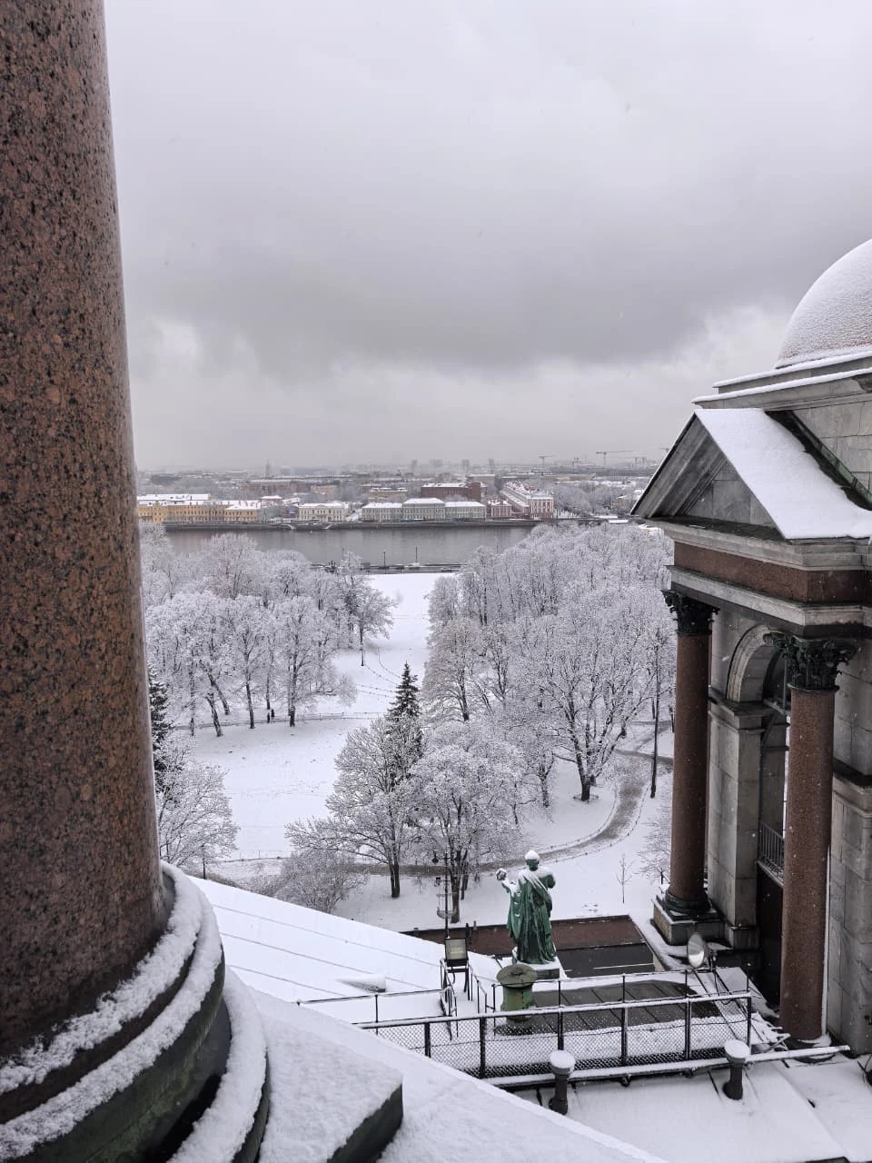 Уникальная экскурсия с прекрасным гидом Екатериной! Большое спасибо!!! Несмотря на промозглую погоду удалось пройти весь маршрут