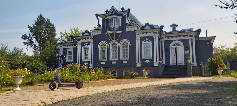 На самокатах - по улицам Иркутска