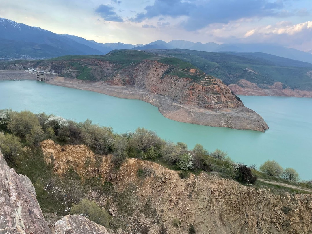 Фото отзыва 2: экскурсия "Чимганские горы, курорт Амирсай, водопады «Фата невесты», Пальтау и Чарвакское водохранилище"