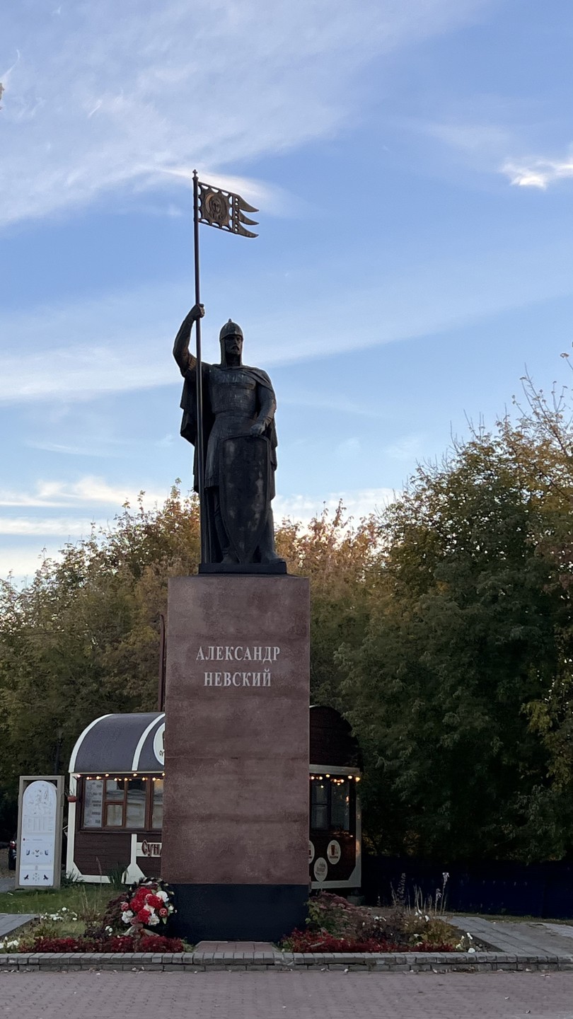 С огромным удовольствием и благодарностью пишу отзыв о нашем маленьком однодневном путешествии в Семенов и Городец