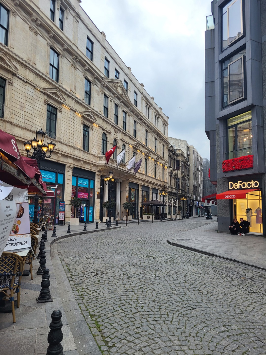 Были недавно на данной экскурсии. Подача материала интересная, много информации, отличный маршрут. За небольшое количество времени