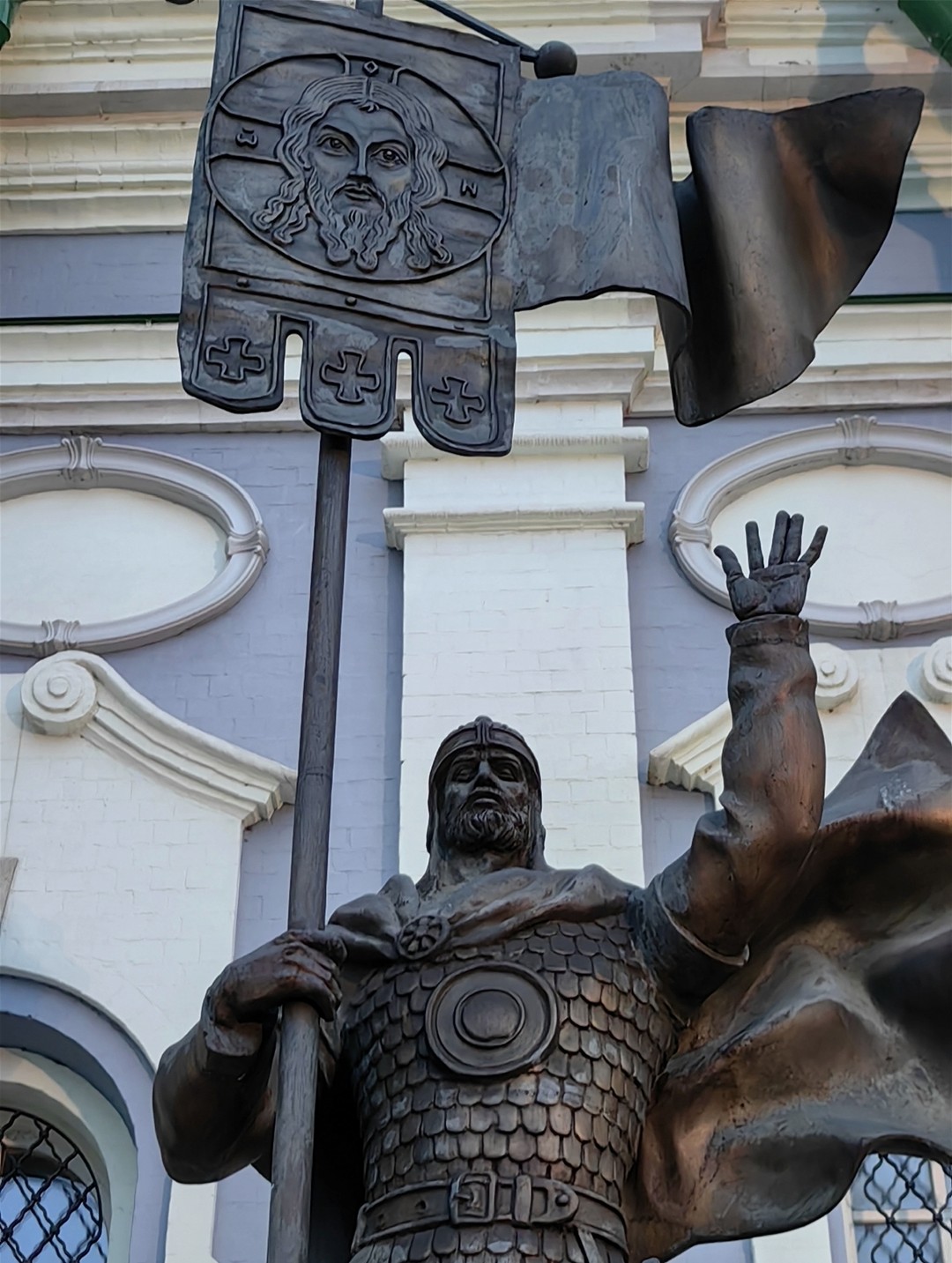 Пряники, Кремль, оружие, Лев Толстой, самовары, гармонь… Туляки относятся к своим символам с любовью и лёгкой