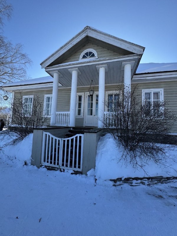 Огромное спасибо артистичному гиду Марии за запоминающуюся экскурсию в Пушкинские горы!!! Мария прекрасно владеет материалом и