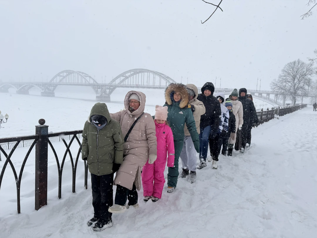 Алексей увлеченный человек, явно на своем месте работает! С ним интересно гулять по городу и слушать