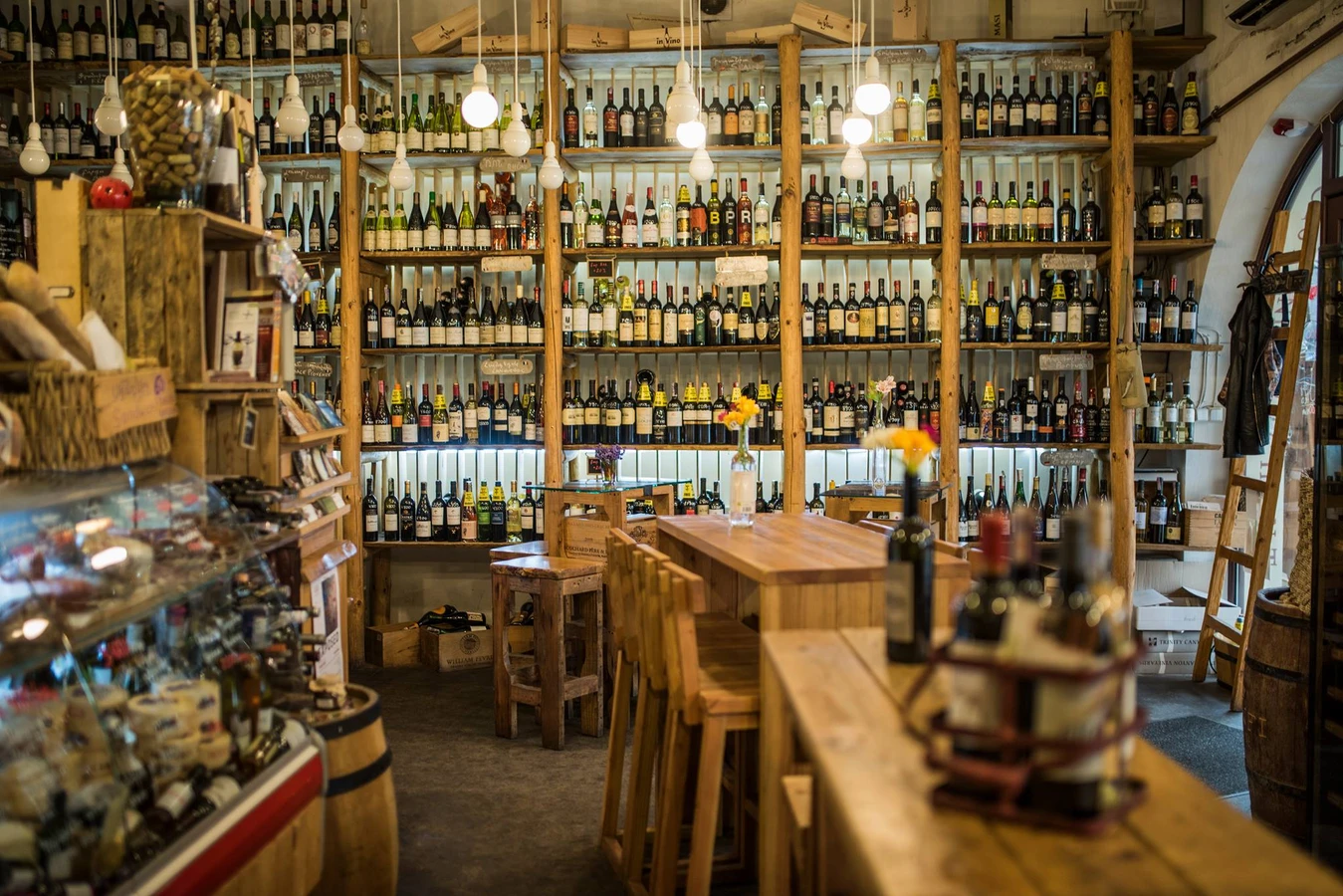 Пешком по Еревану + винная дегустация в подарок (18+)