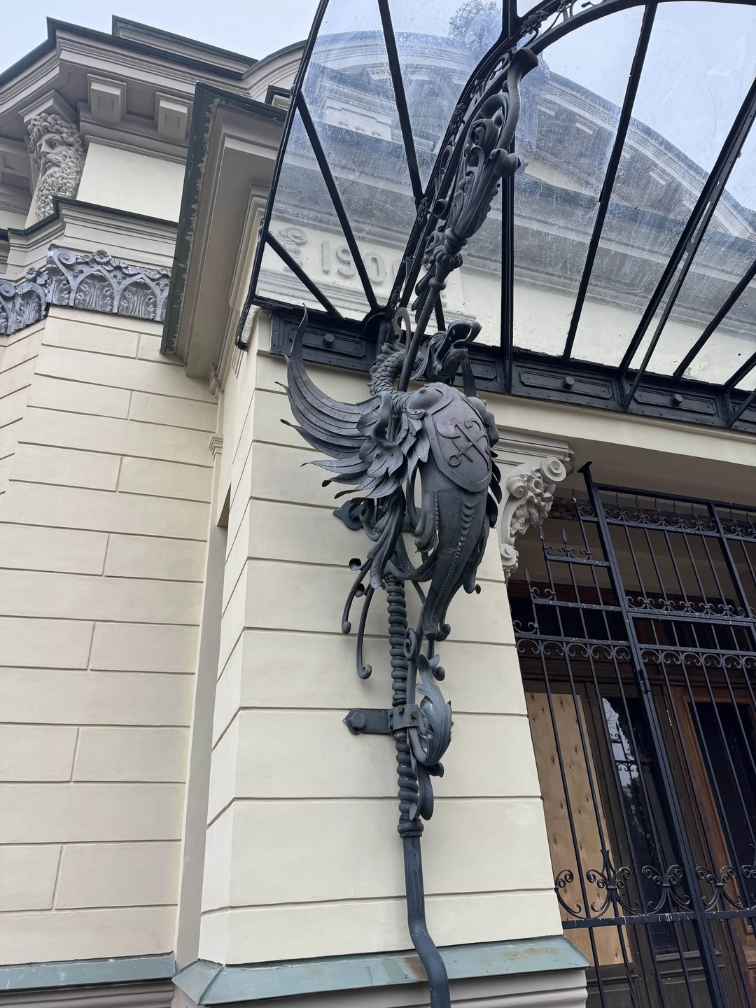 Квест очень понравился, было увлекательно, узнала интересные факты про жизнь Григория Распутина. Открыла для себя новые