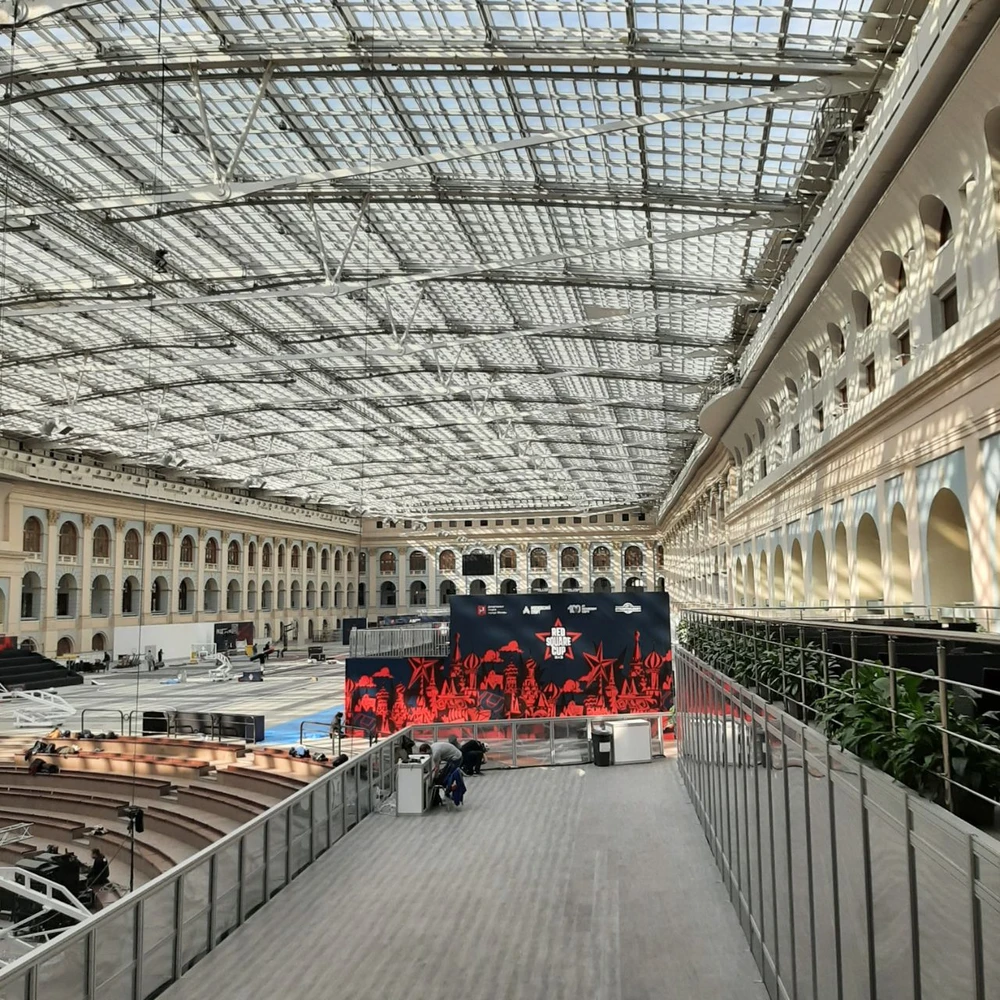 Особая атмосфера московских пассажей (8/14)