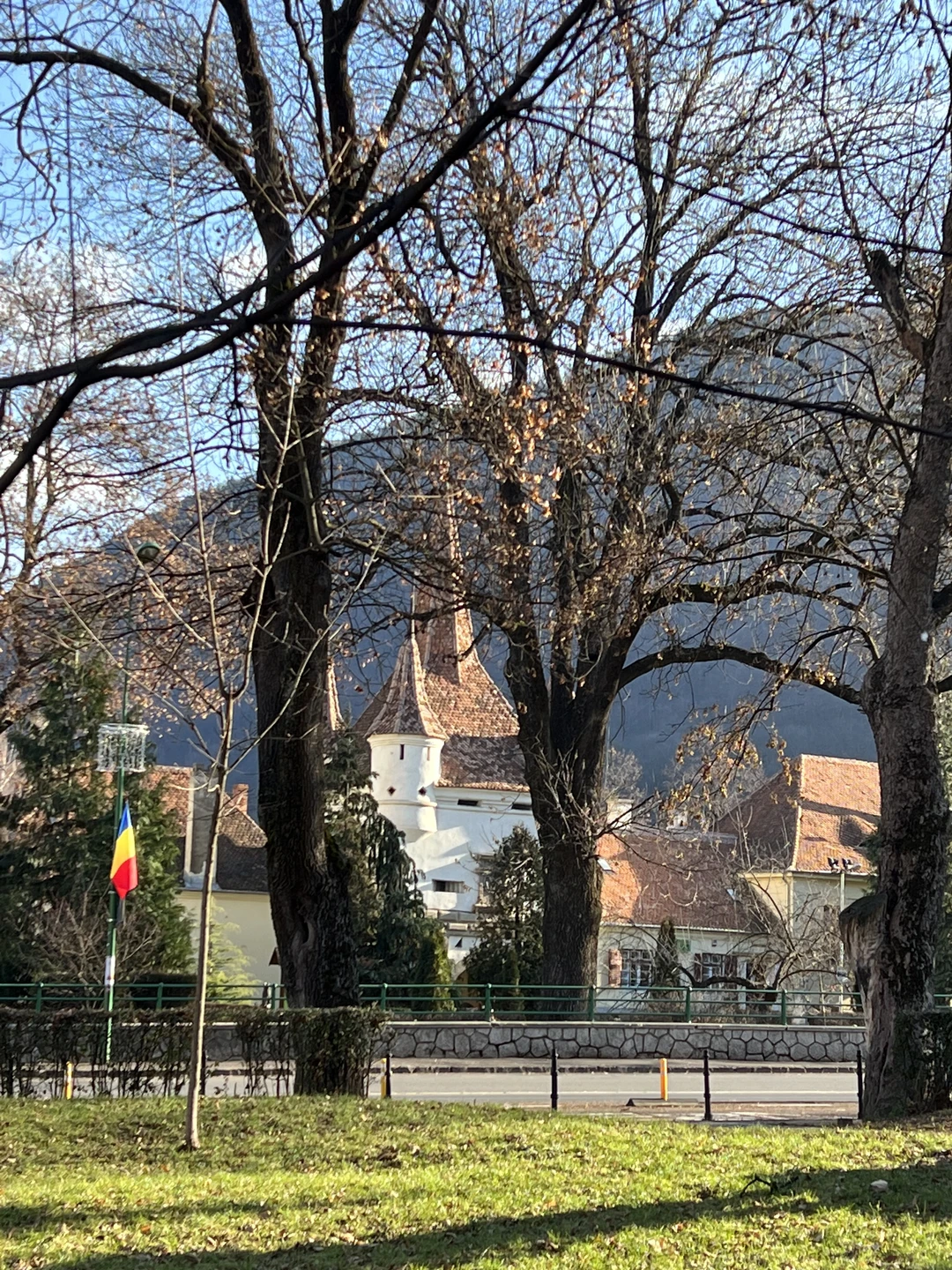 Зоя прекрасный экскурсовод, очень интересно рассказывала о истории страны. Рекомендуем! 2.5 часа пролетели как один миг! Спасибо большое