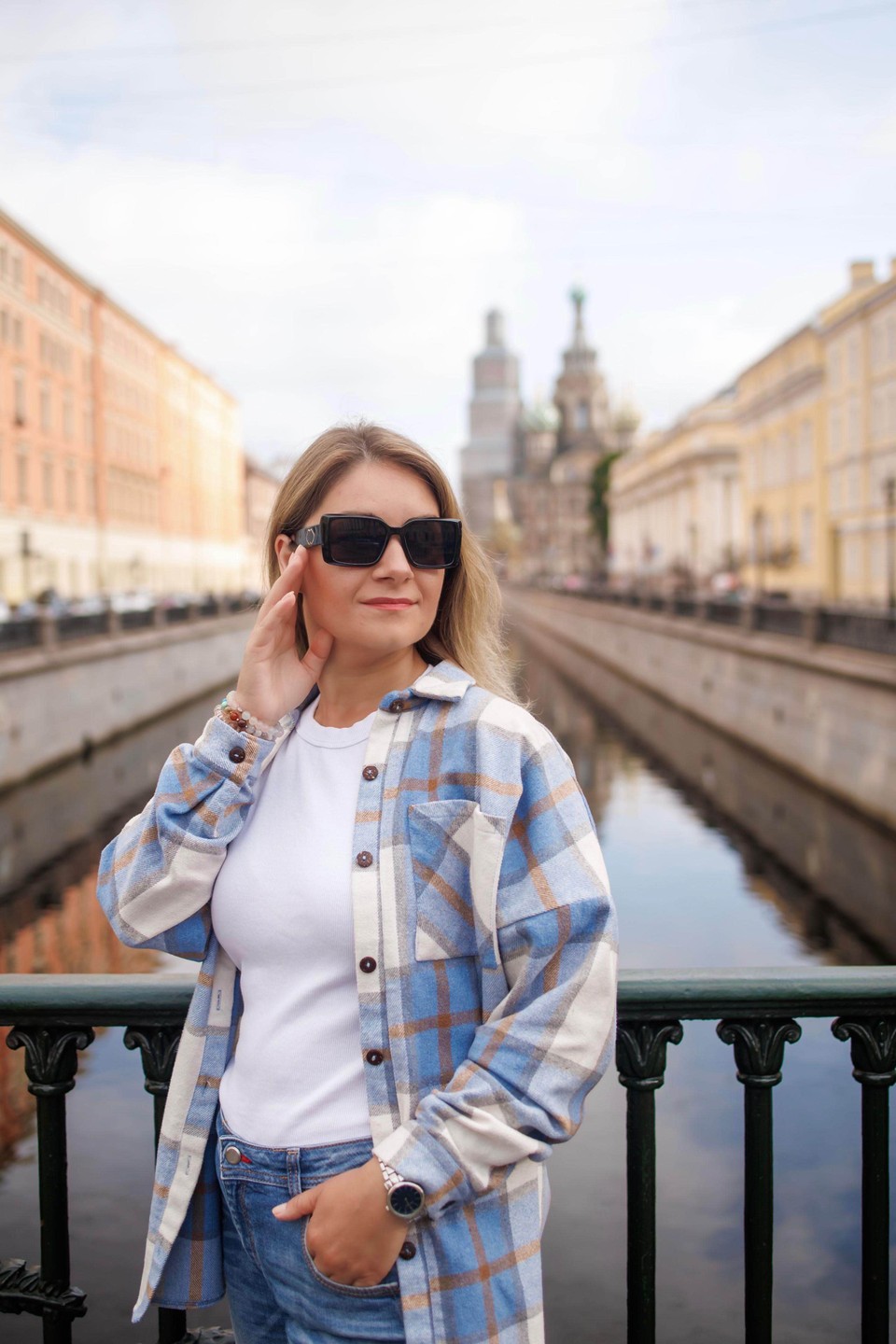 Все прошло хорошо, фото хорошие, все понравилось, с Анной было легко работать, подсказала как лучше встать и тд