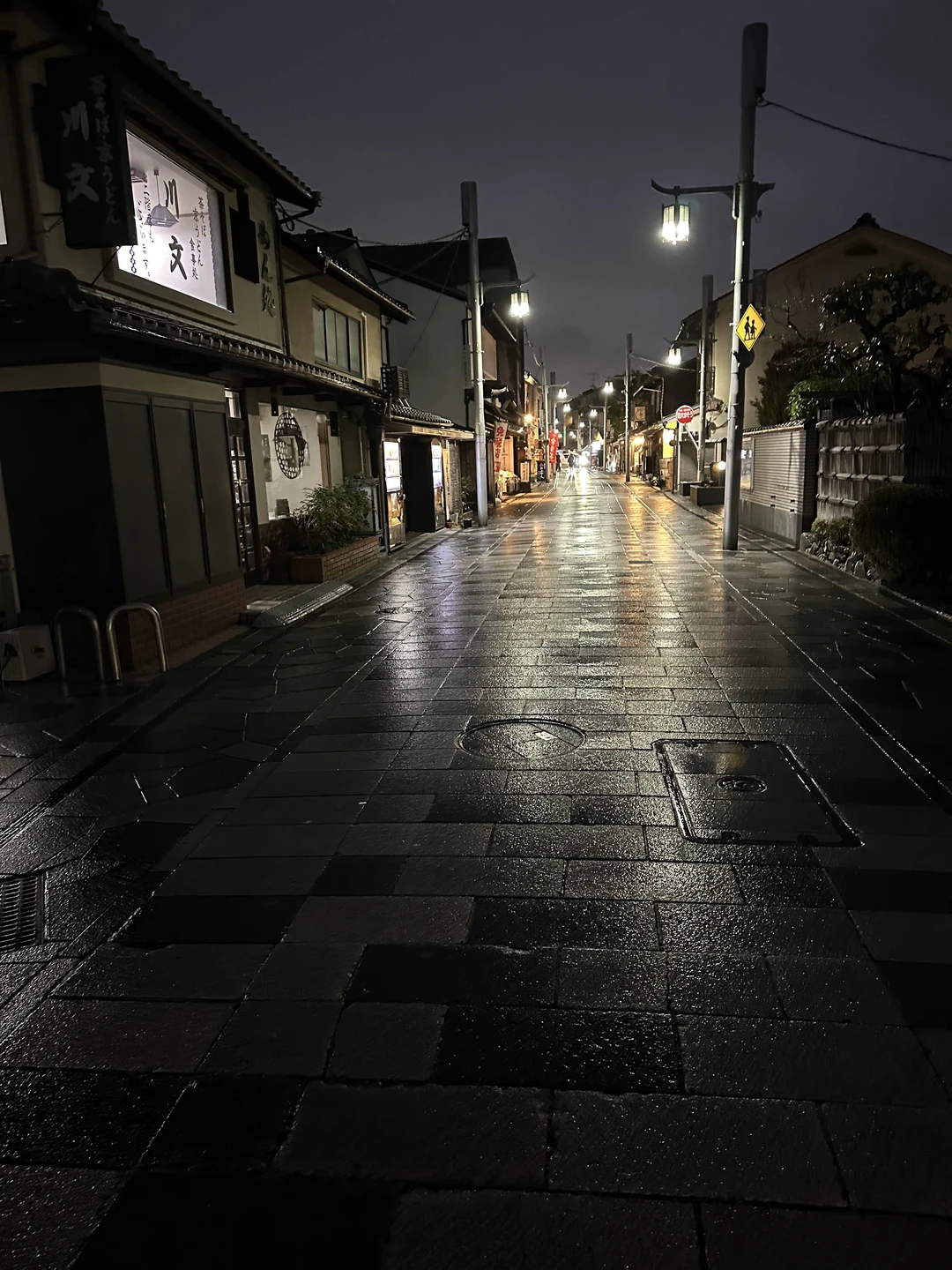 Очень интересная,живая и познавательная экскурсия. Иван,я думаю,заинтересует каждого и найдет подход к любому гостю. Даже если