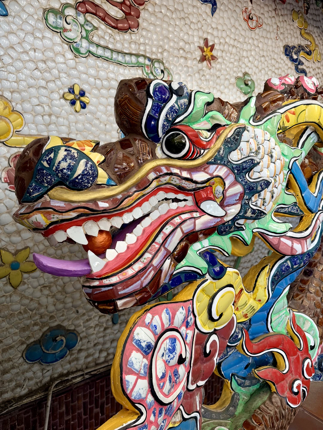 Очень интересная информативная поездка, где Элла проявляет заботу и внимание к каждому шагу. Доступным языком рассказывает